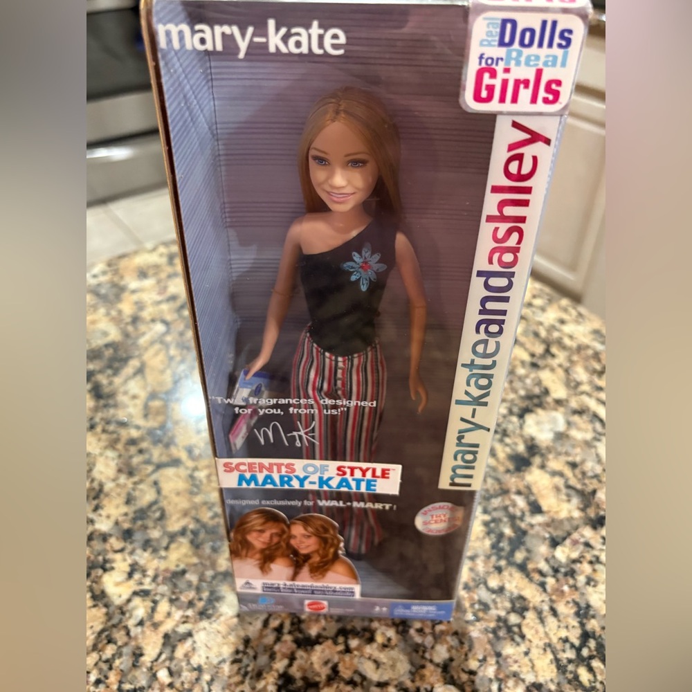 Mattel Mary-Kate and Ashley Doll Mary-Kate Scents of Style